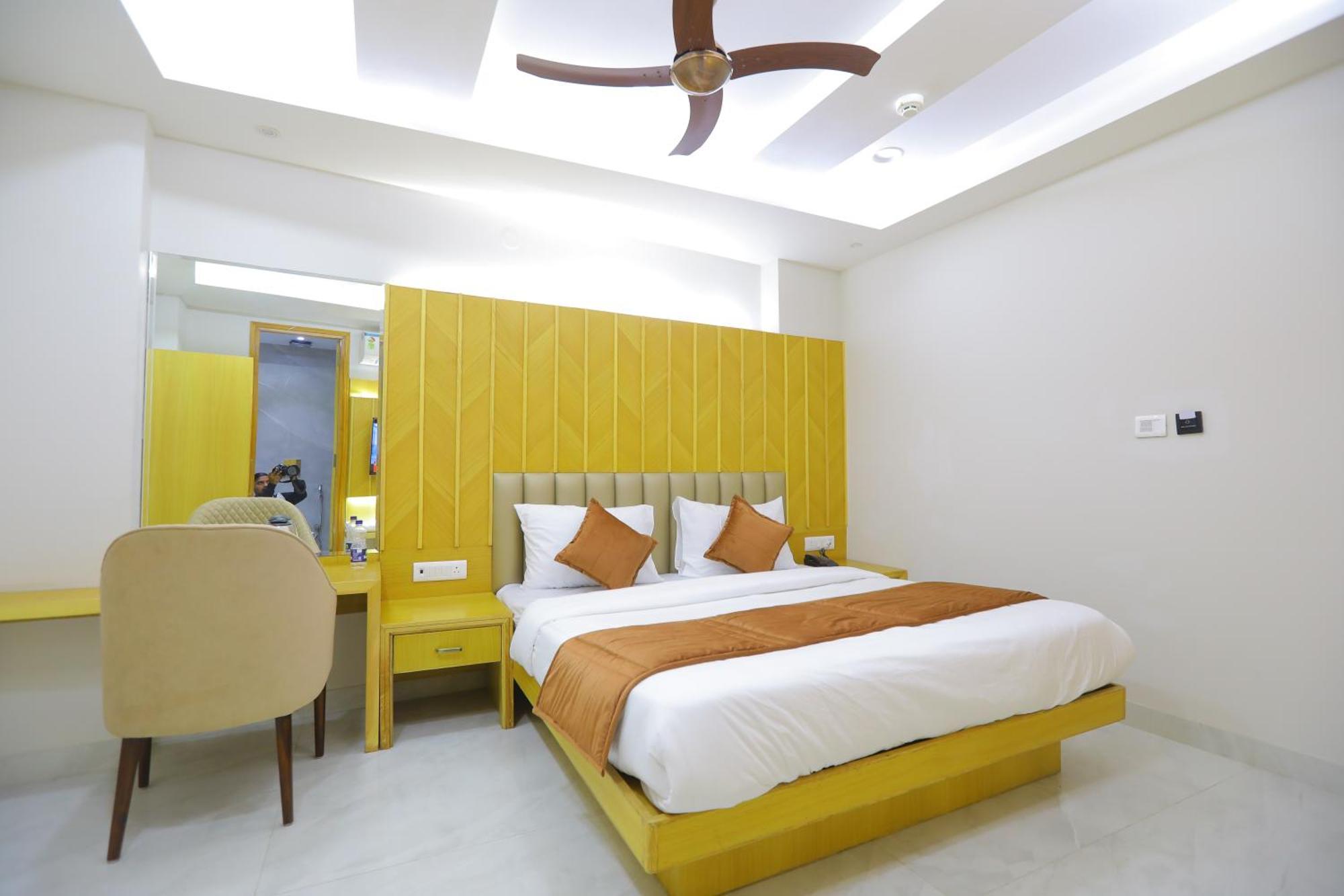 Hotel Glitz - Walk In From New Delhi Railway Station Εξωτερικό φωτογραφία