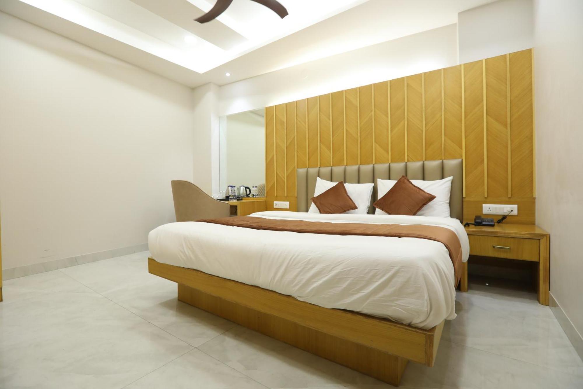 Hotel Glitz - Walk In From New Delhi Railway Station Εξωτερικό φωτογραφία